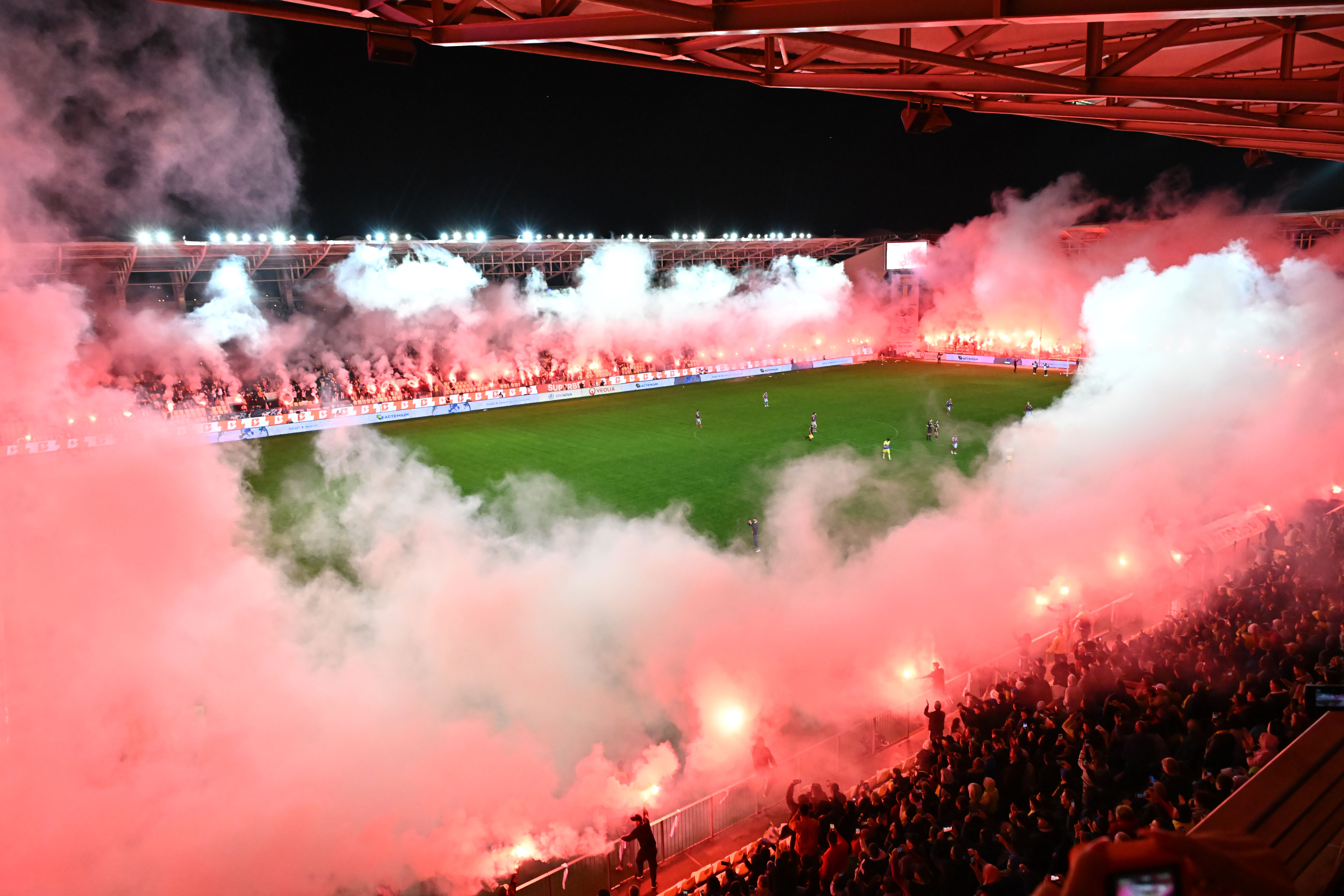 Atmosferă de vis la centenarul Petrolului! Spectacol cu torțe și drone pe &rdquo;Ilie Oană&rdquo;